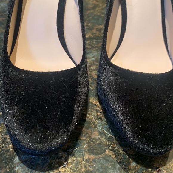 Kate Spade Sybil black velvet genes block heel pumps - Picture 6 of 9